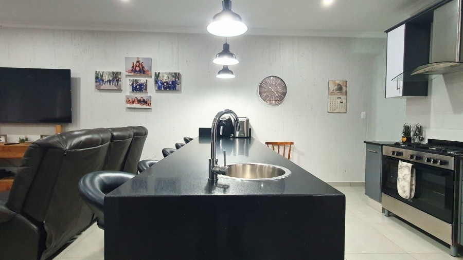 3 Bedroom Property for Sale in Dana Bay Western Cape